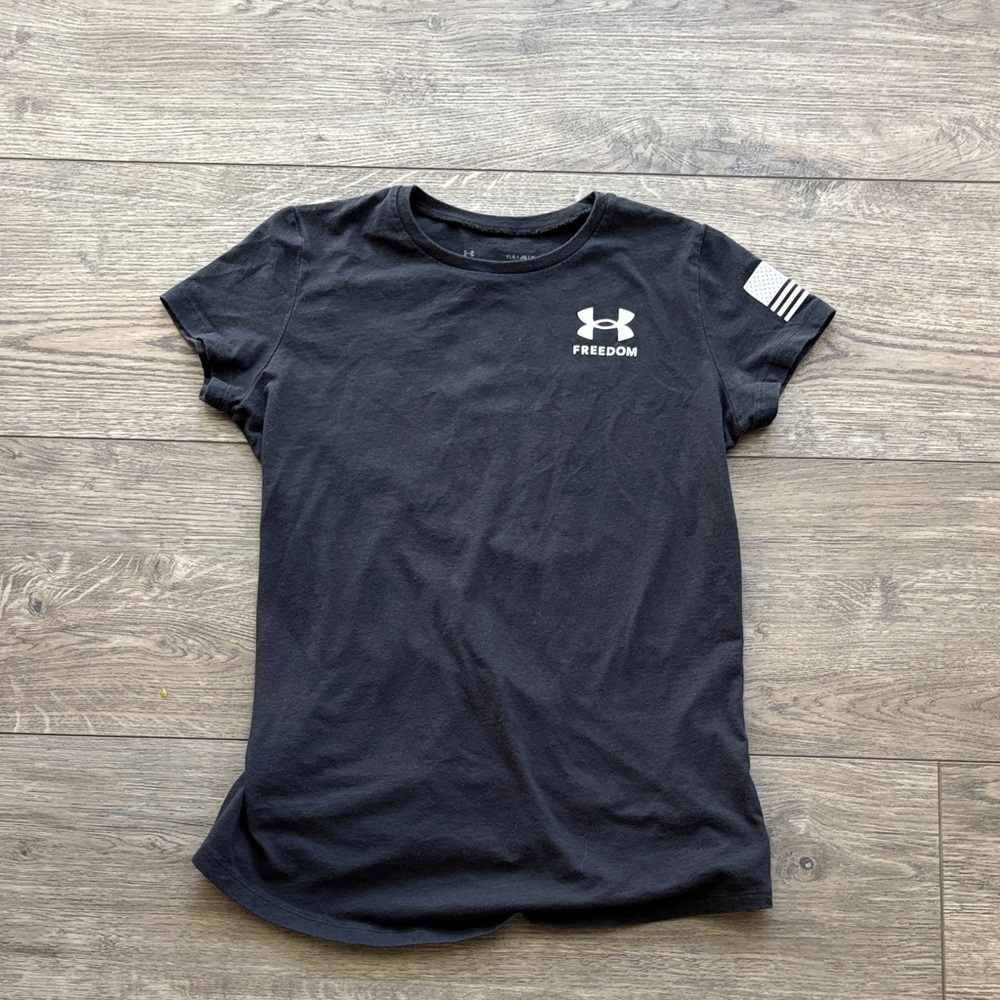Under Armour Black Short Sleeve Tee
